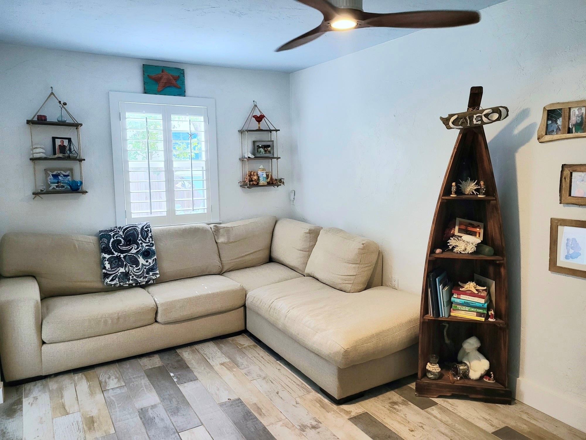 42 Coral Dr