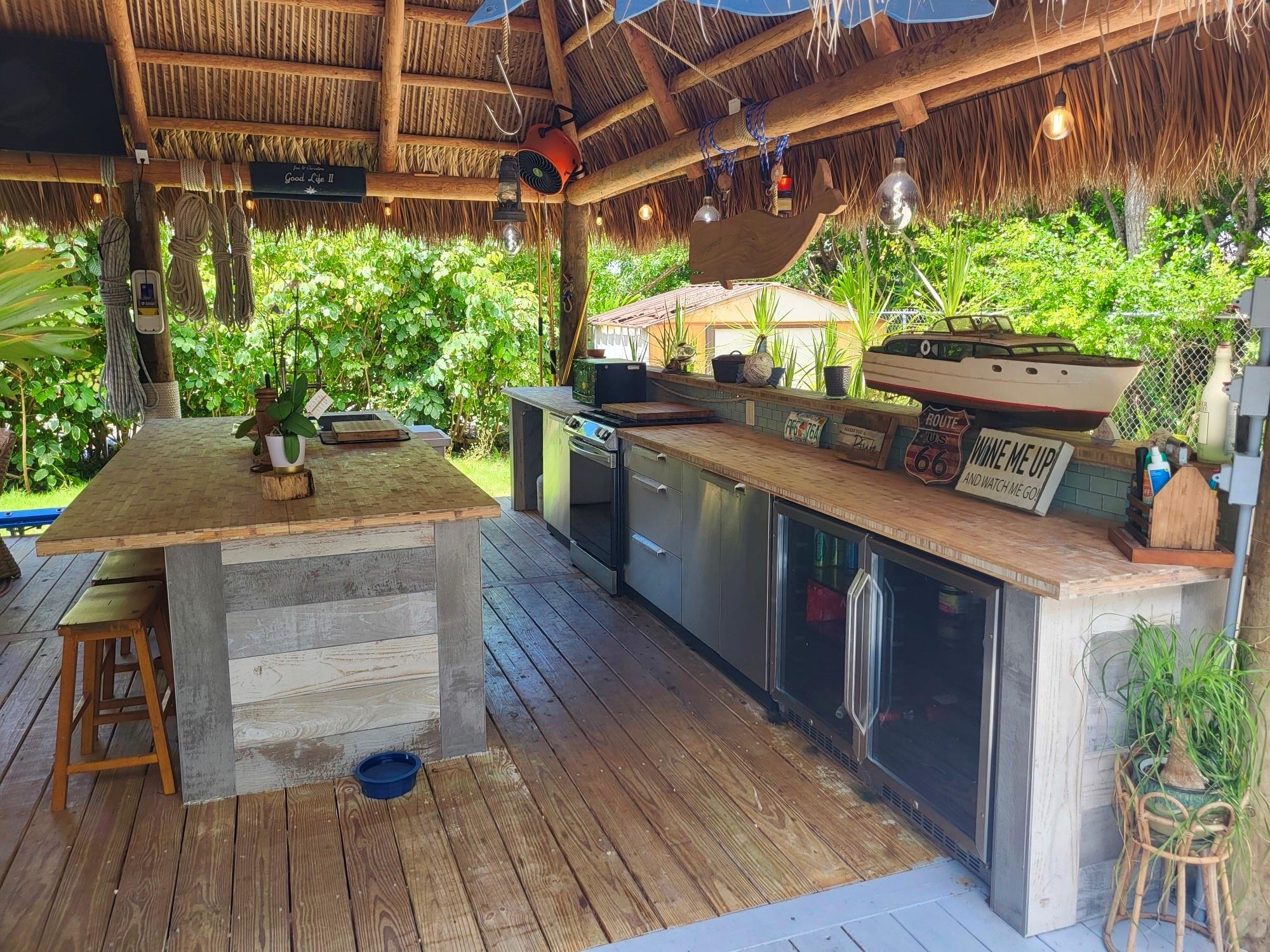 42 Coral Dr