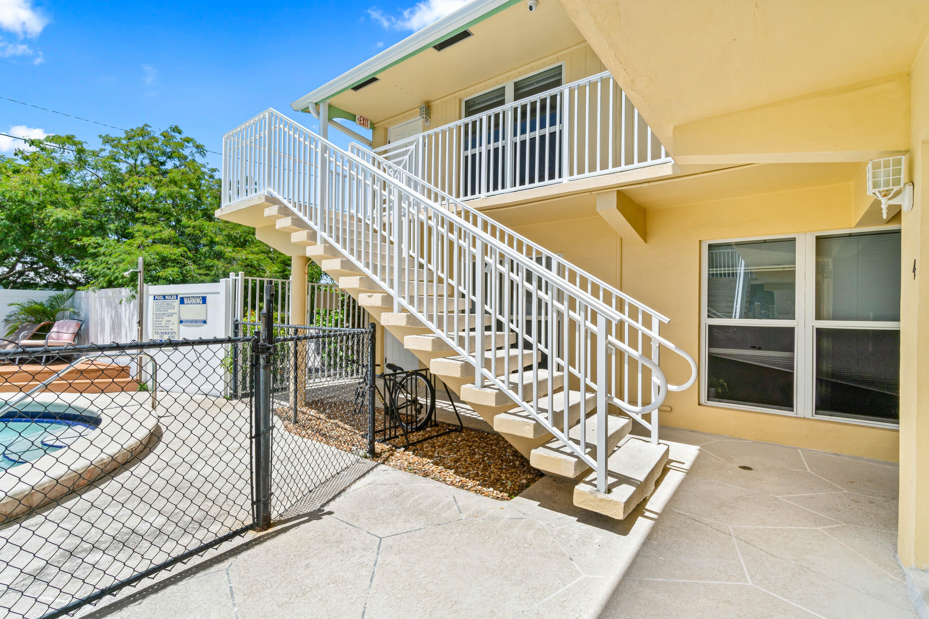 391 SE 19TH Avenue 8