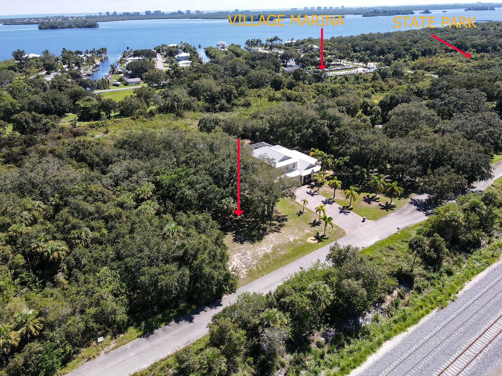 Photo of 4128 Mariner Oaks Way, Fort Pierce, FL 34946 (MLS # B26009445)