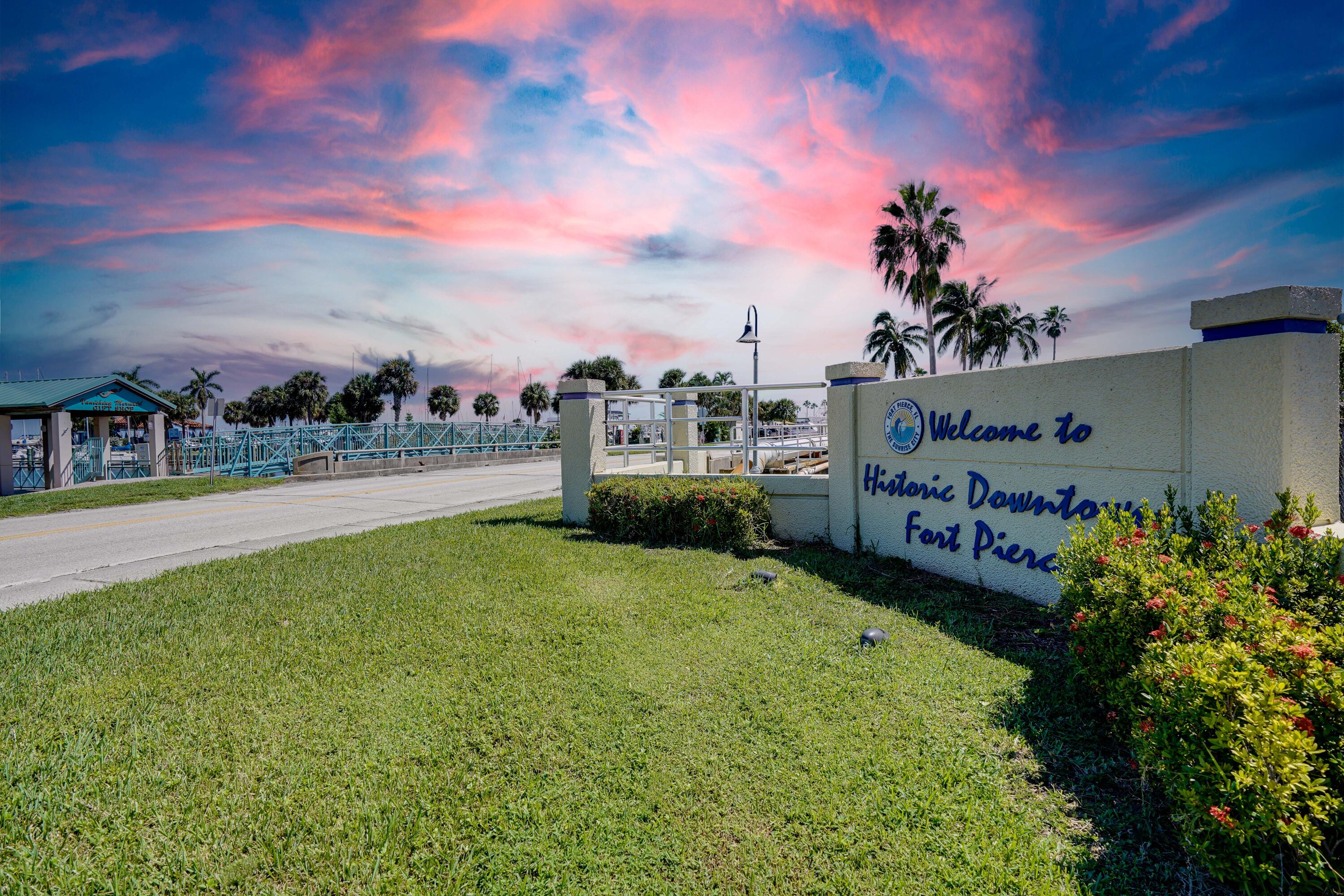 MARINER OAKS VILLAGE - Land