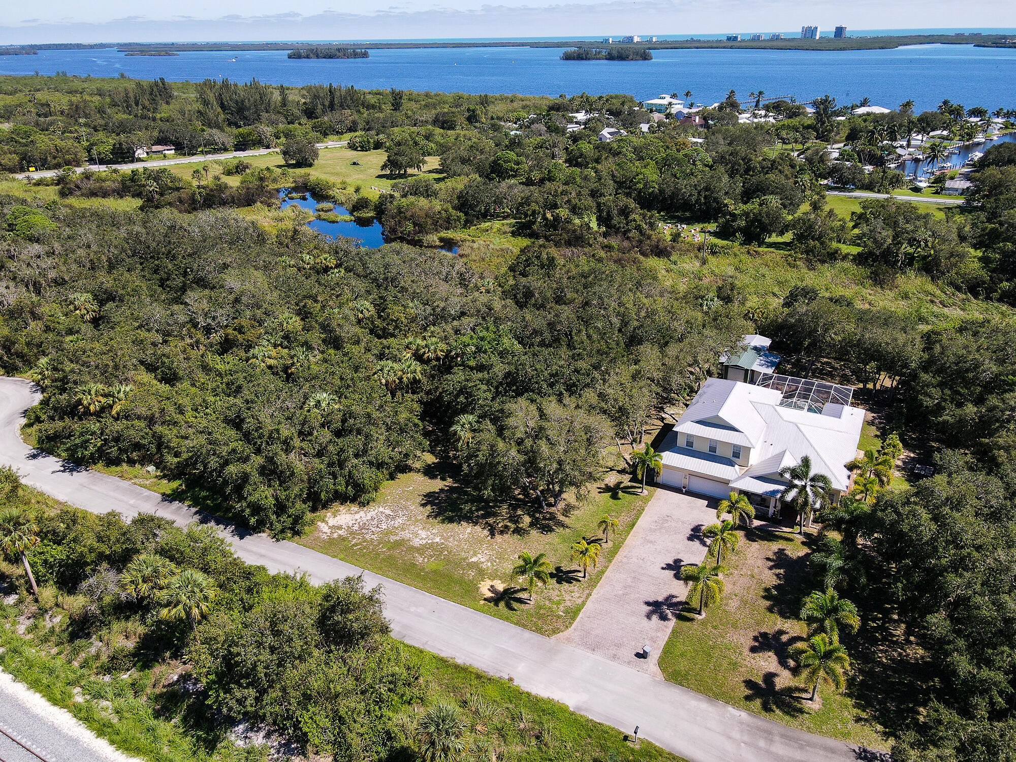 MARINER OAKS VILLAGE - Land