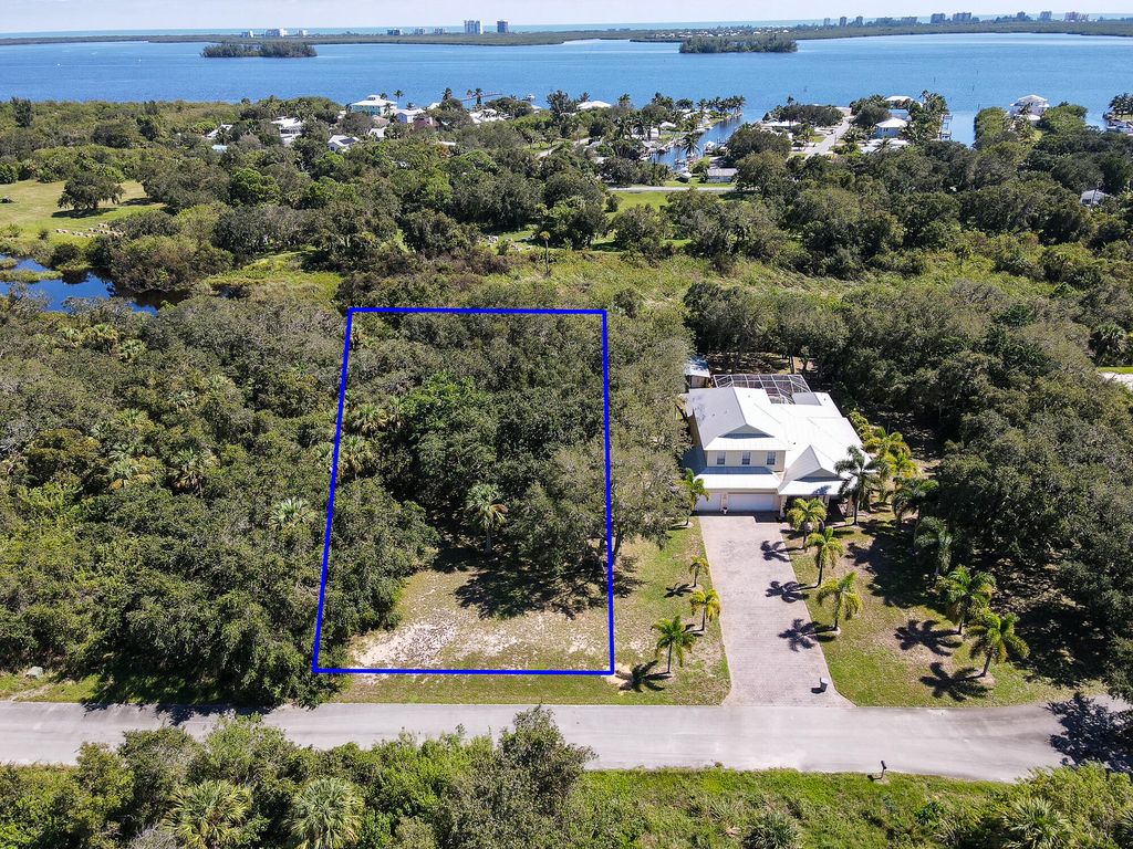 Photo of 4128 Mariner Oaks Way, Fort Pierce, FL 34946 (MLS # B26009445)