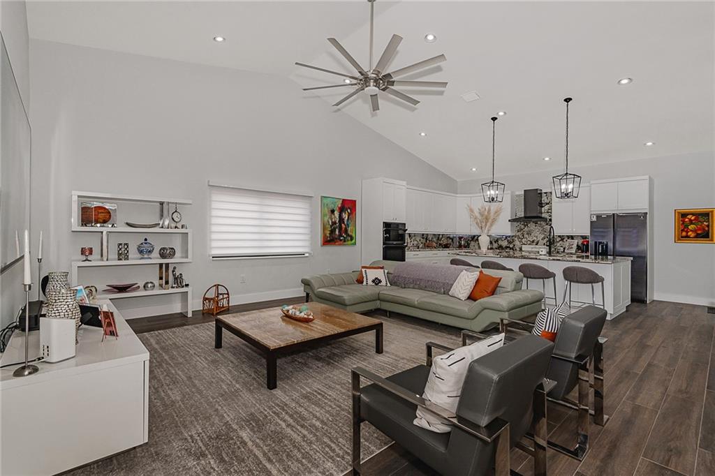 Royal Oaks 5th Add - Residential Lease