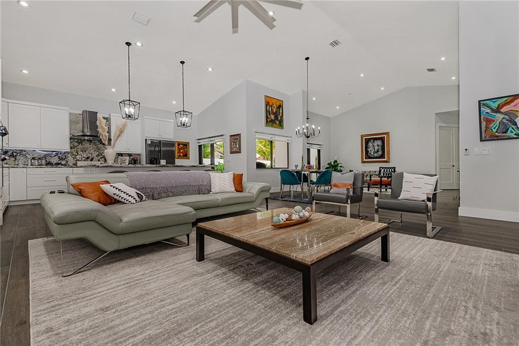 Royal Oaks 5th Add - Residential Lease