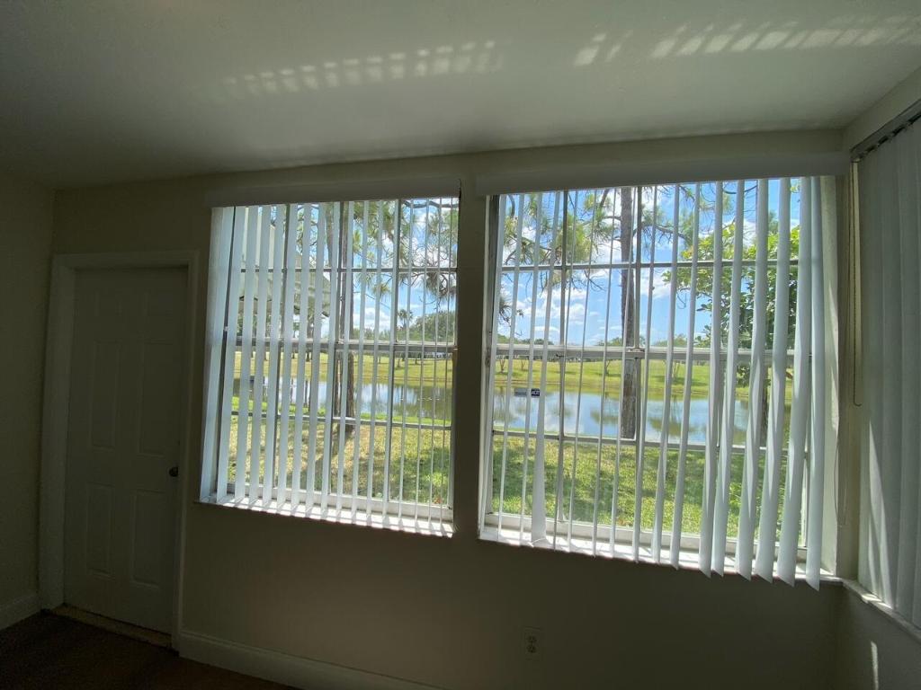 PALM BEACH TRACE CONDO - Residential Lease