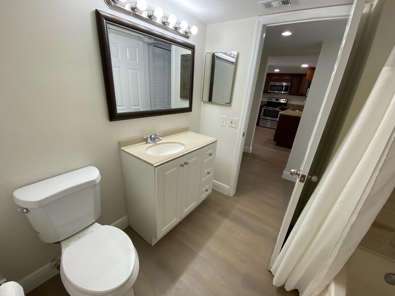 PALM BEACH TRACE CONDO - Residential Lease