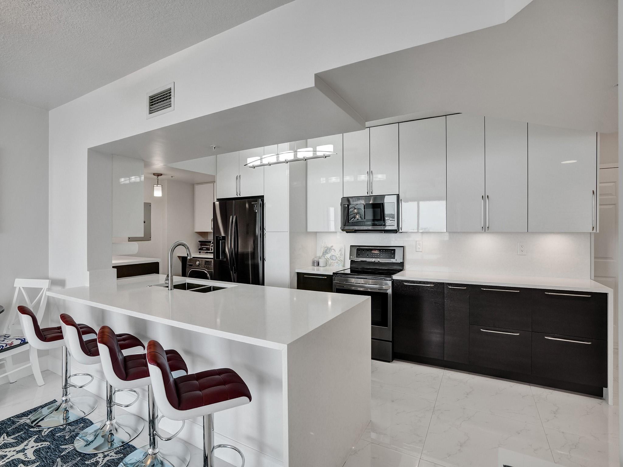 3020 NE 32 Ave 1116