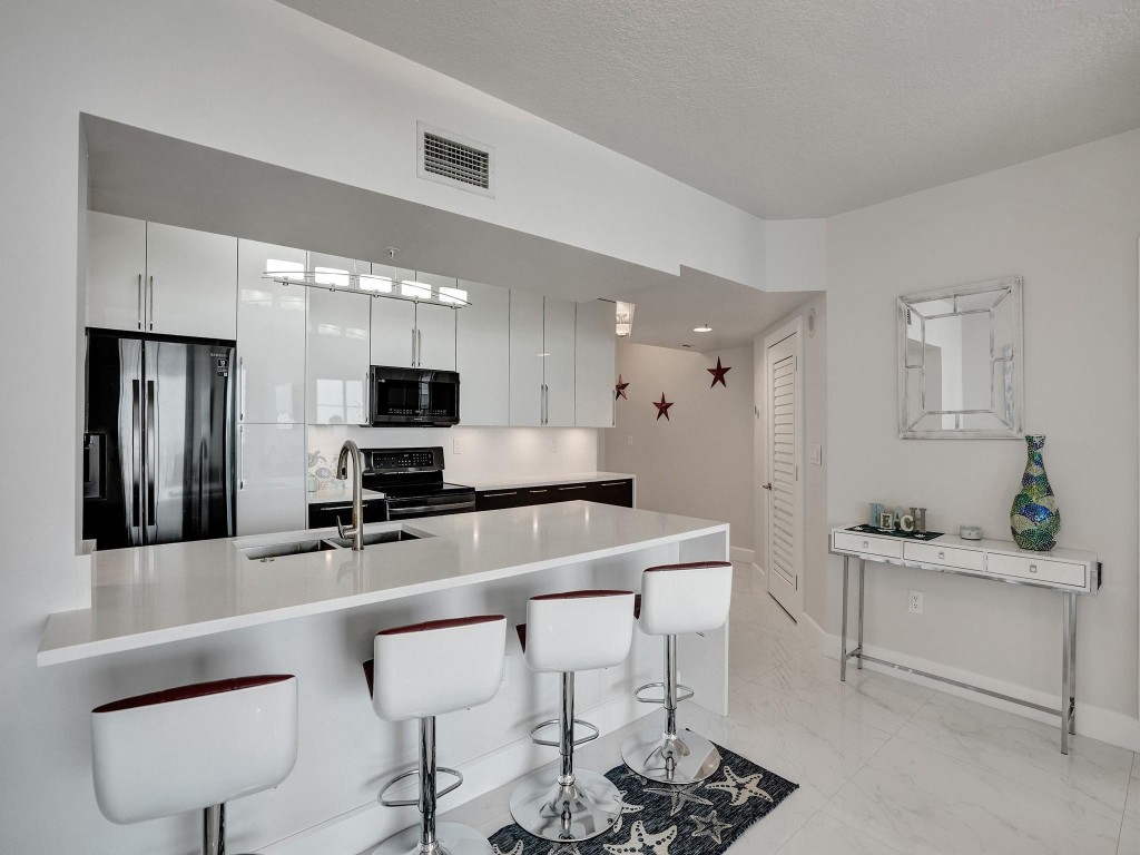 3020 NE 32 Avenue 1116