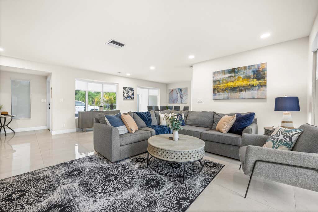 Photo of 6351 NE 22nd Avenue, Fort Lauderdale, FL 33308 (MLS # B26062480)