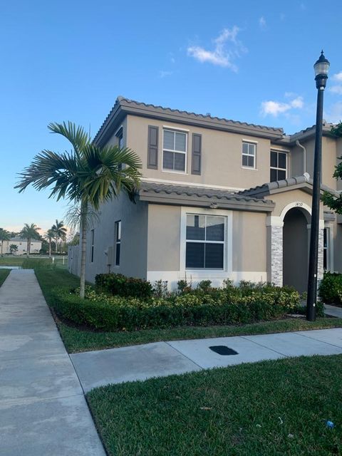 1459 SE 26th Rd Homestead FL 33035