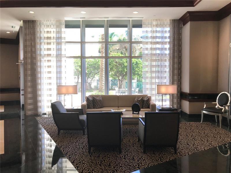 L'Hermitage I Condo - Residential