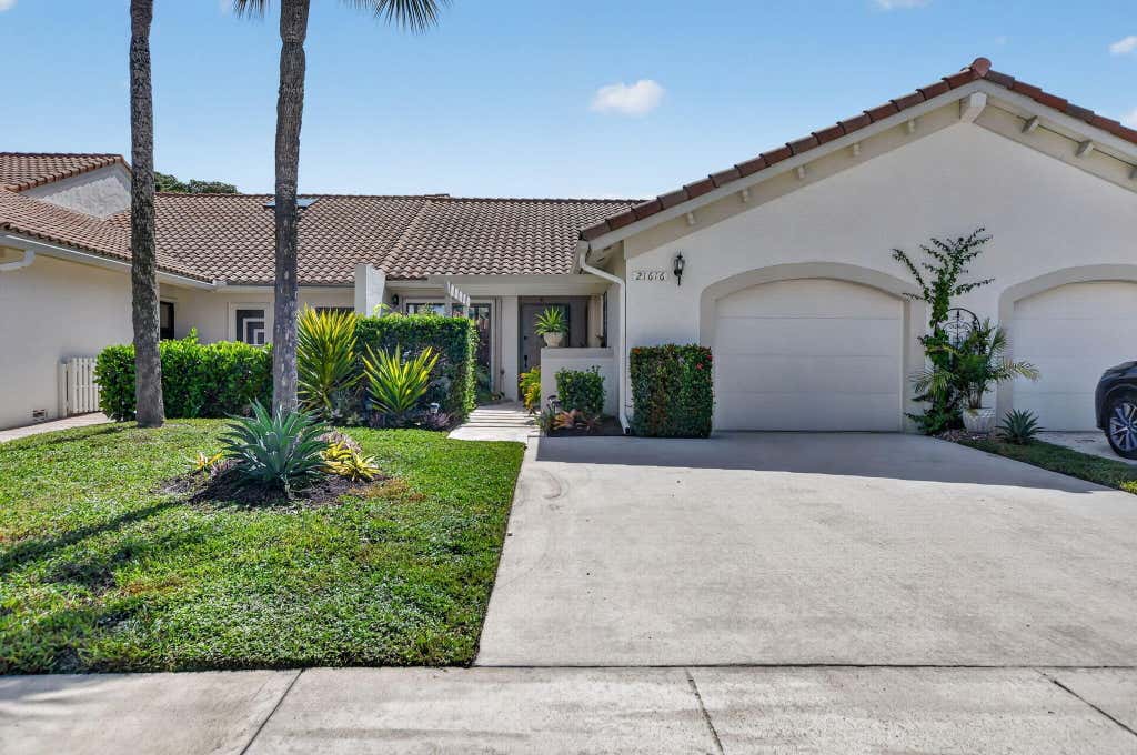 Photo of 21616 Guadalajara Avenue, Boca Raton, FL 33433 (MLS # B26066371)