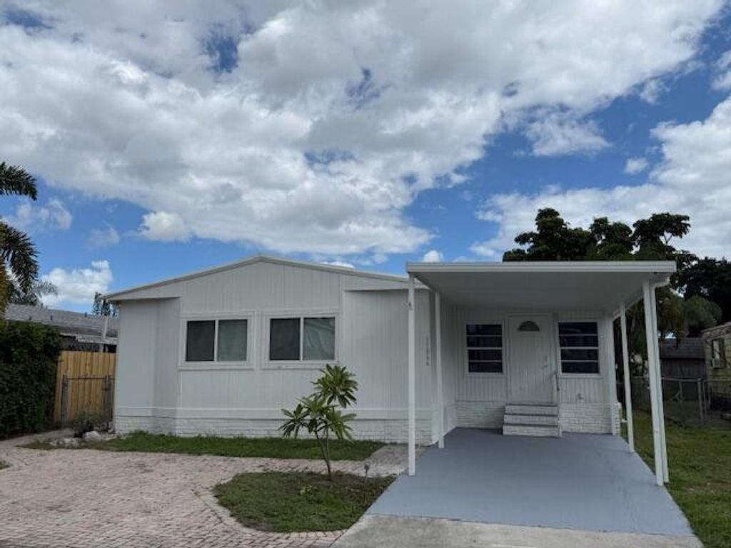 Photo of 11866 Bay Place, Boca Raton, FL 33428 (MLS # R11133064)