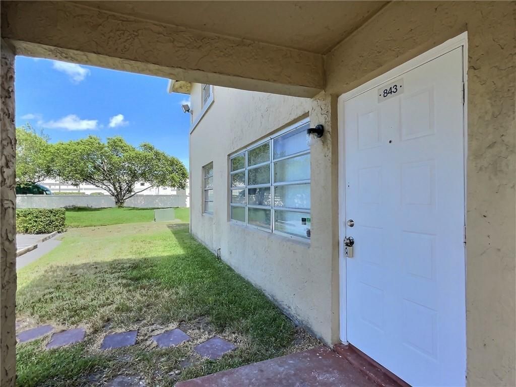 Photo of 843 Twin Lakes Dr Dr #30-B, Coral Springs, FL 33071 (MLS # F10339505)