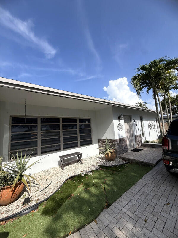 501 NW 98th Avenue