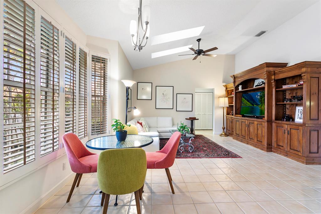 PGA RESORT COMMUNITY OF EAGLETON ESTATES - Residential