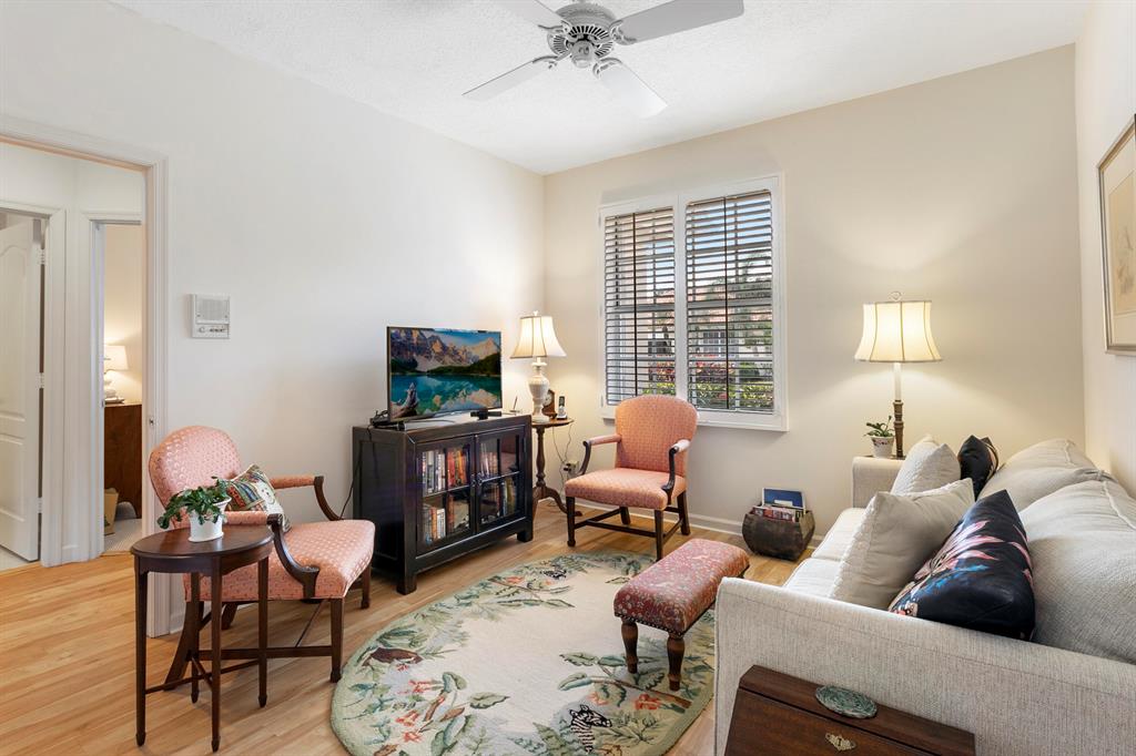 PGA RESORT COMMUNITY OF EAGLETON ESTATES - Residential