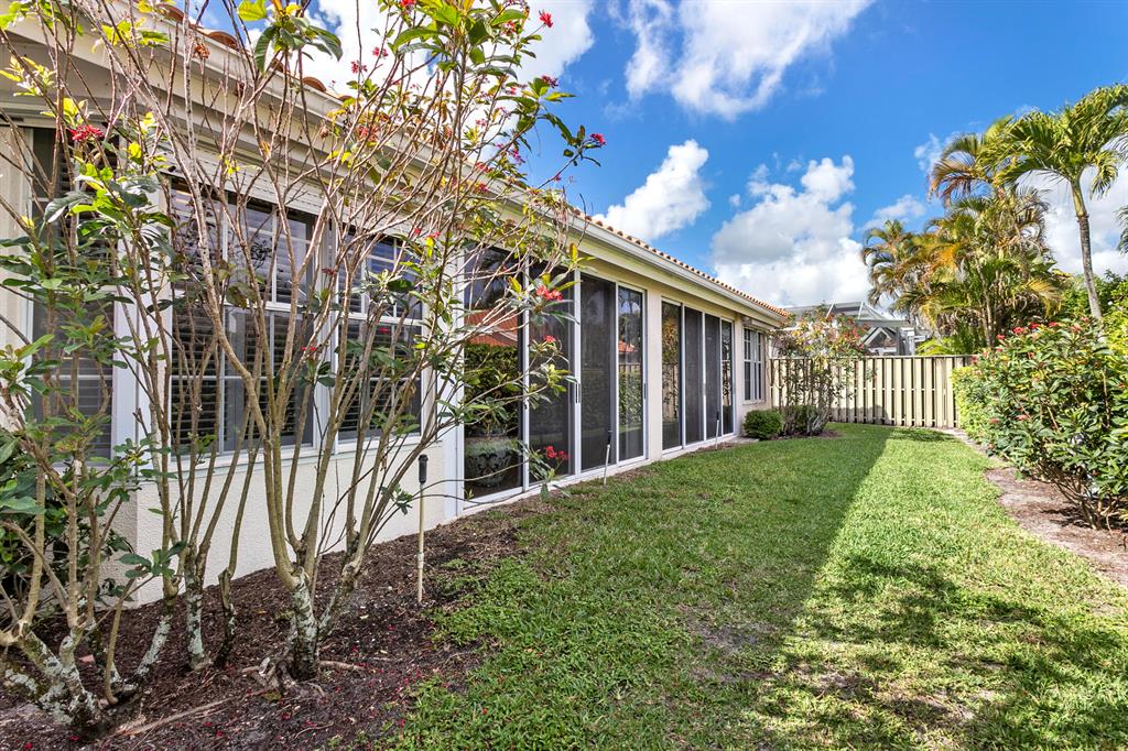 PGA RESORT COMMUNITY OF EAGLETON ESTATES - Residential