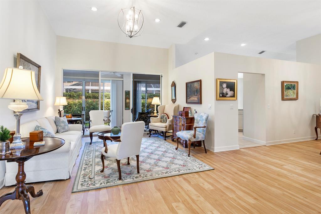 PGA RESORT COMMUNITY OF EAGLETON ESTATES - Residential