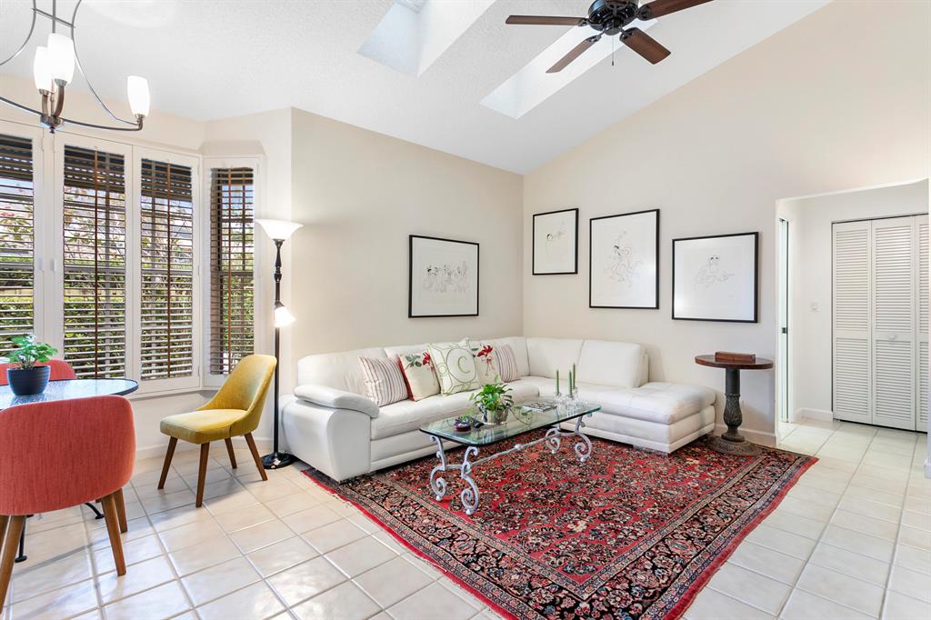 PGA RESORT COMMUNITY OF EAGLETON ESTATES - Residential