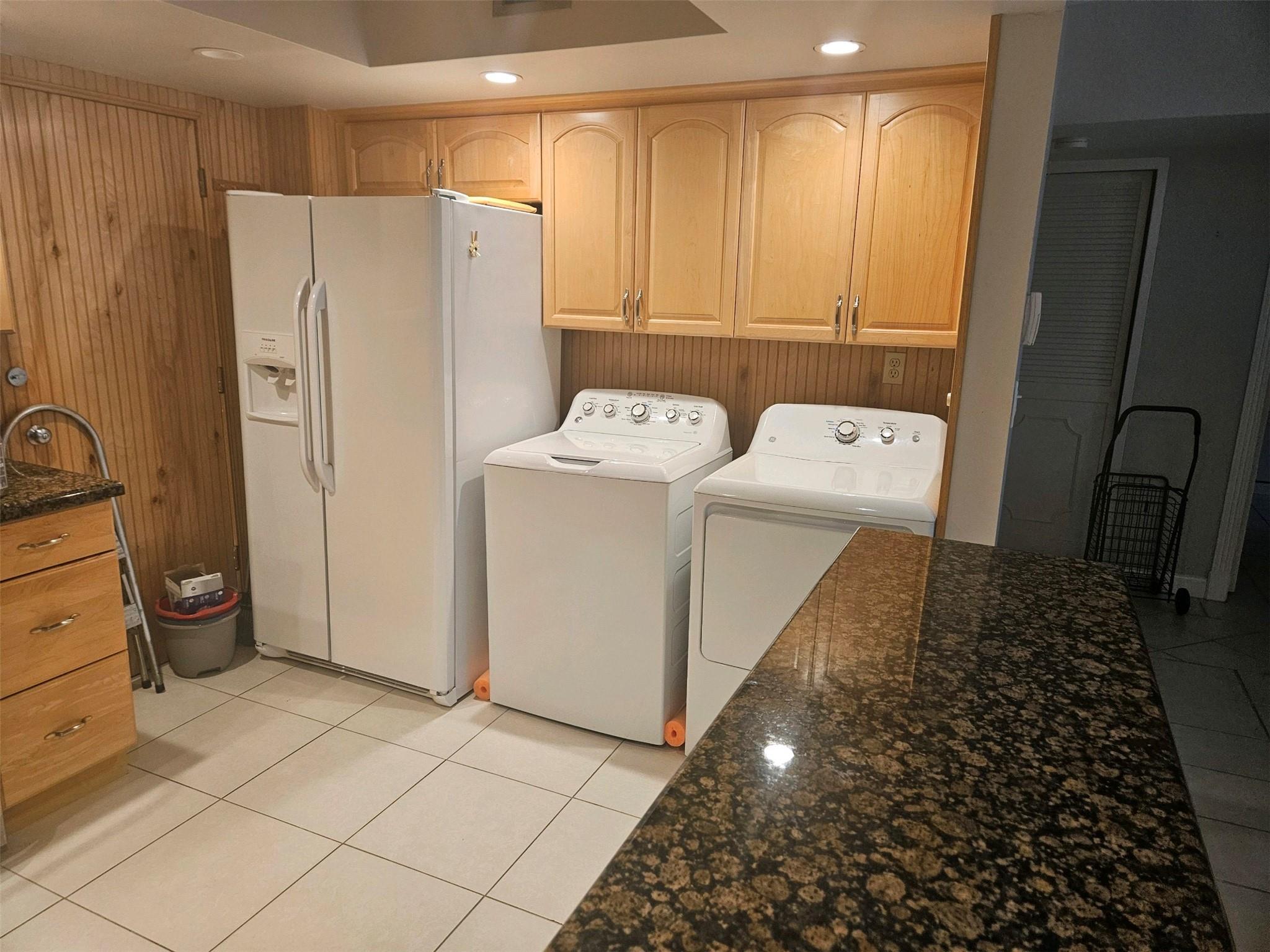 Regency Tower Condo - Residential Lease