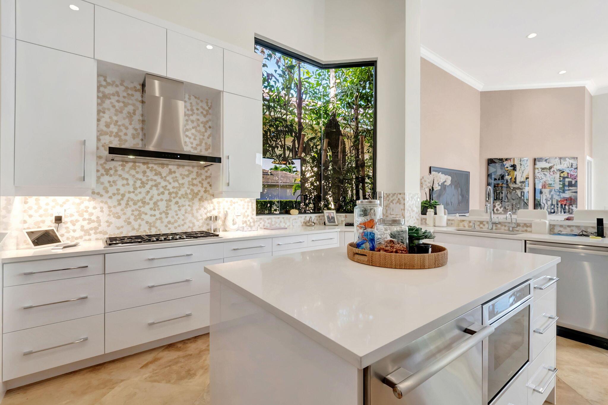 LANDINGS AT WOODFIELD COU - Residential