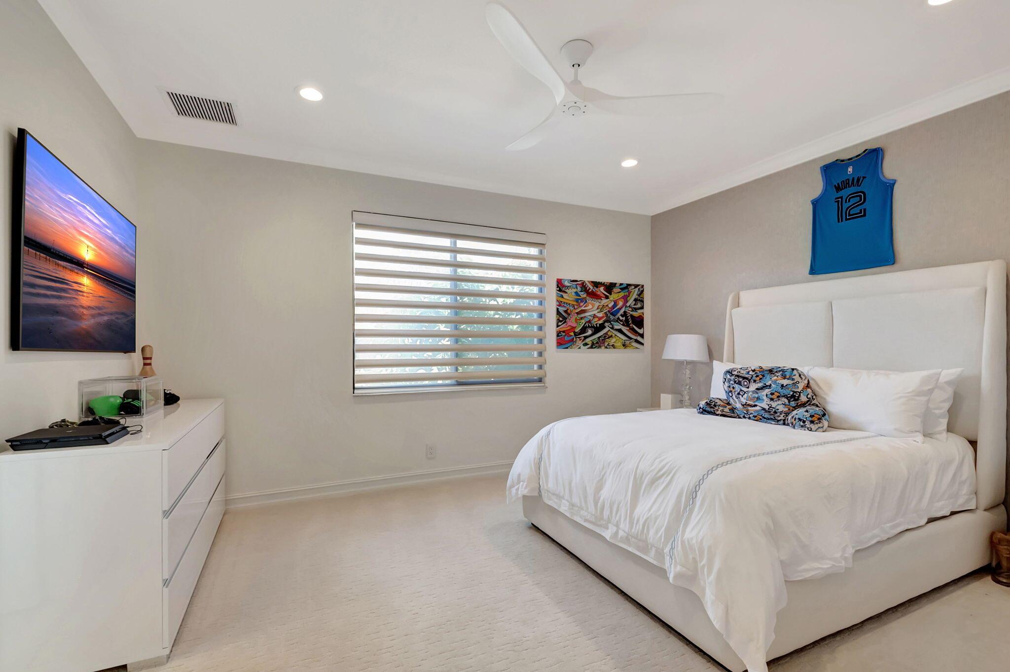 LANDINGS AT WOODFIELD COU - Residential