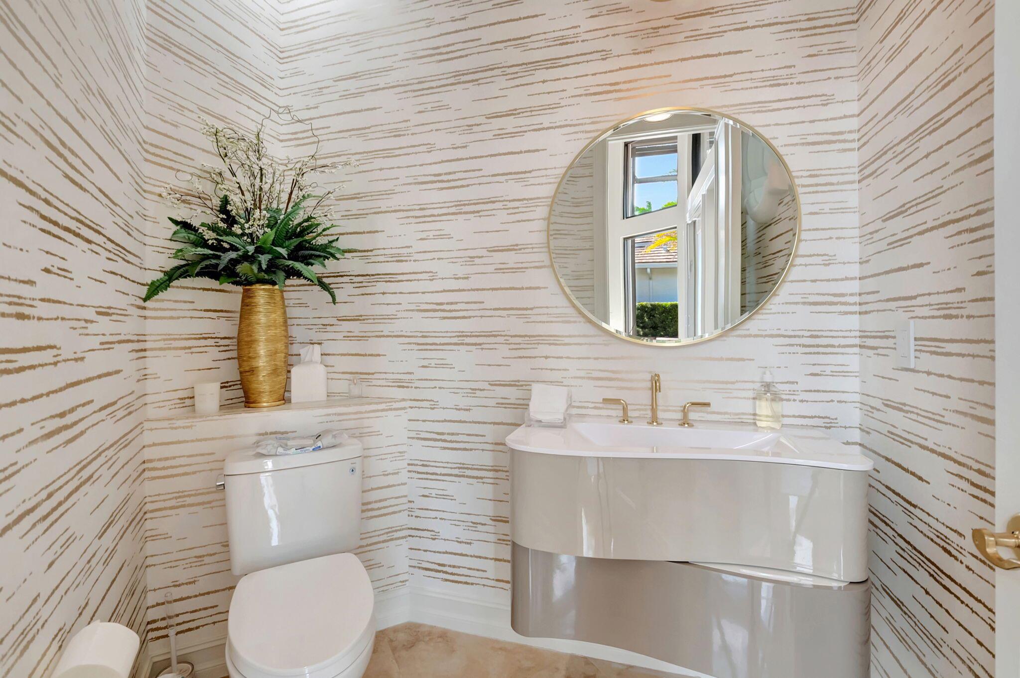 LANDINGS AT WOODFIELD COU - Residential