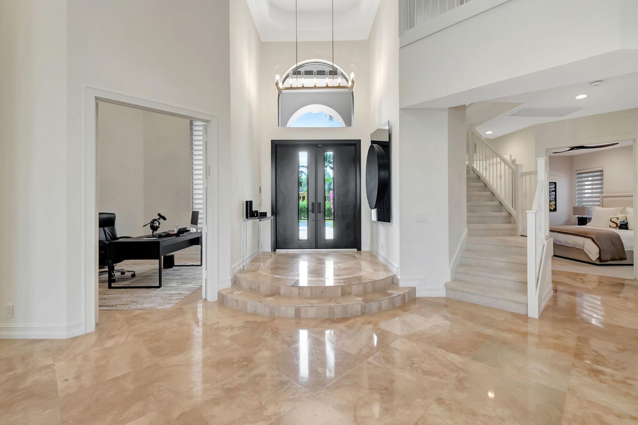 LANDINGS AT WOODFIELD COU - Residential