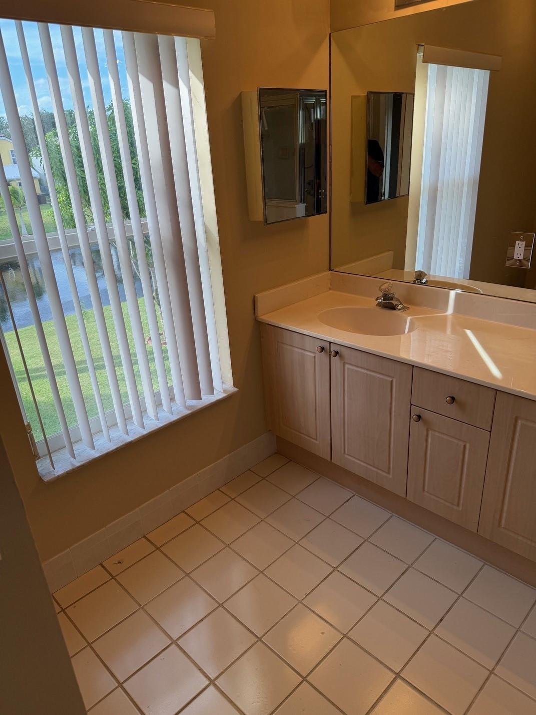 CORAL RIDGE DRIVE COMMERC - Residential