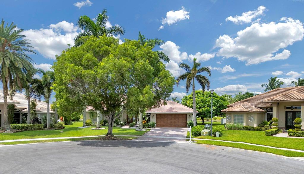Photo of 6437 Hudson Bay Lane, Lake Worth, FL 33467 (MLS # R11013672)