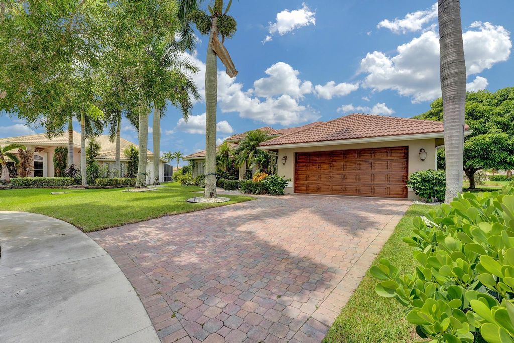 Photo of 6437 Hudson Bay Lane, Lake Worth, FL 33467 (MLS # R11013672)