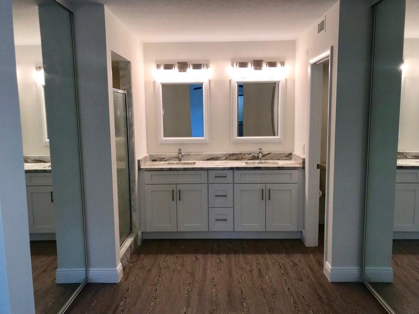 GARDEN LAKES AND GARDEN SQUARE SHOPS - Residential