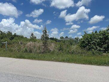 PORT ST LUCIE SECTION 17 - Land