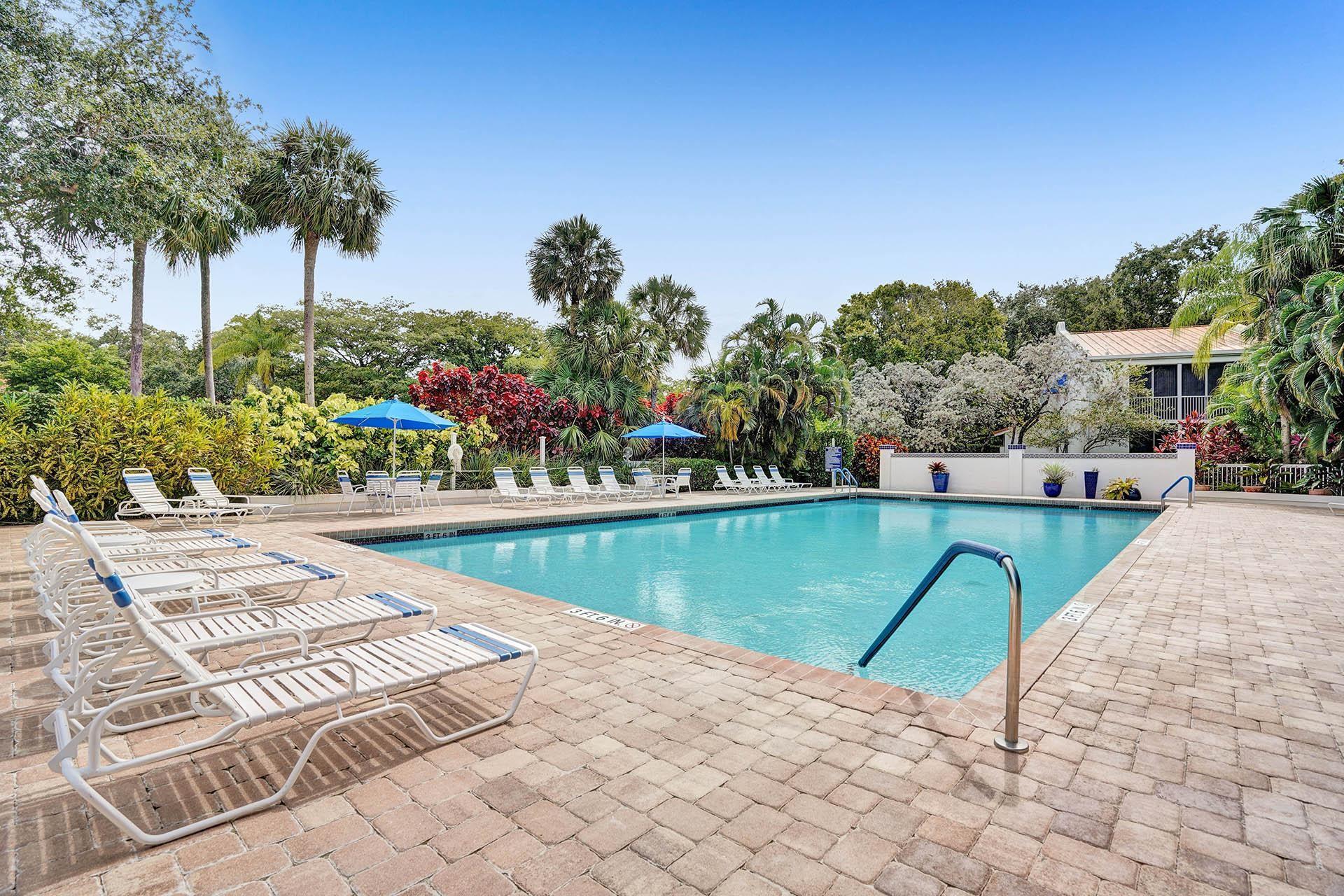 VIZCAYA at PALM AIRE - Residential