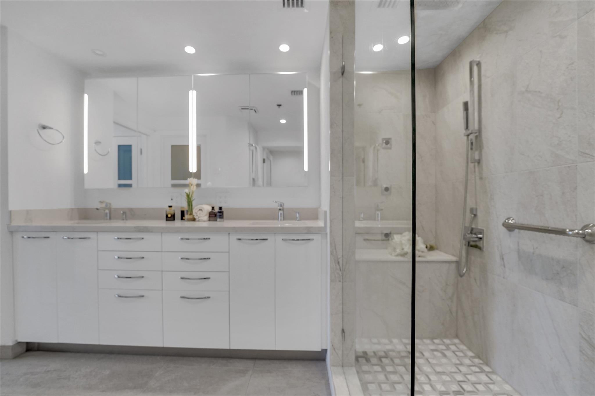 VIZCAYA at PALM AIRE - Residential