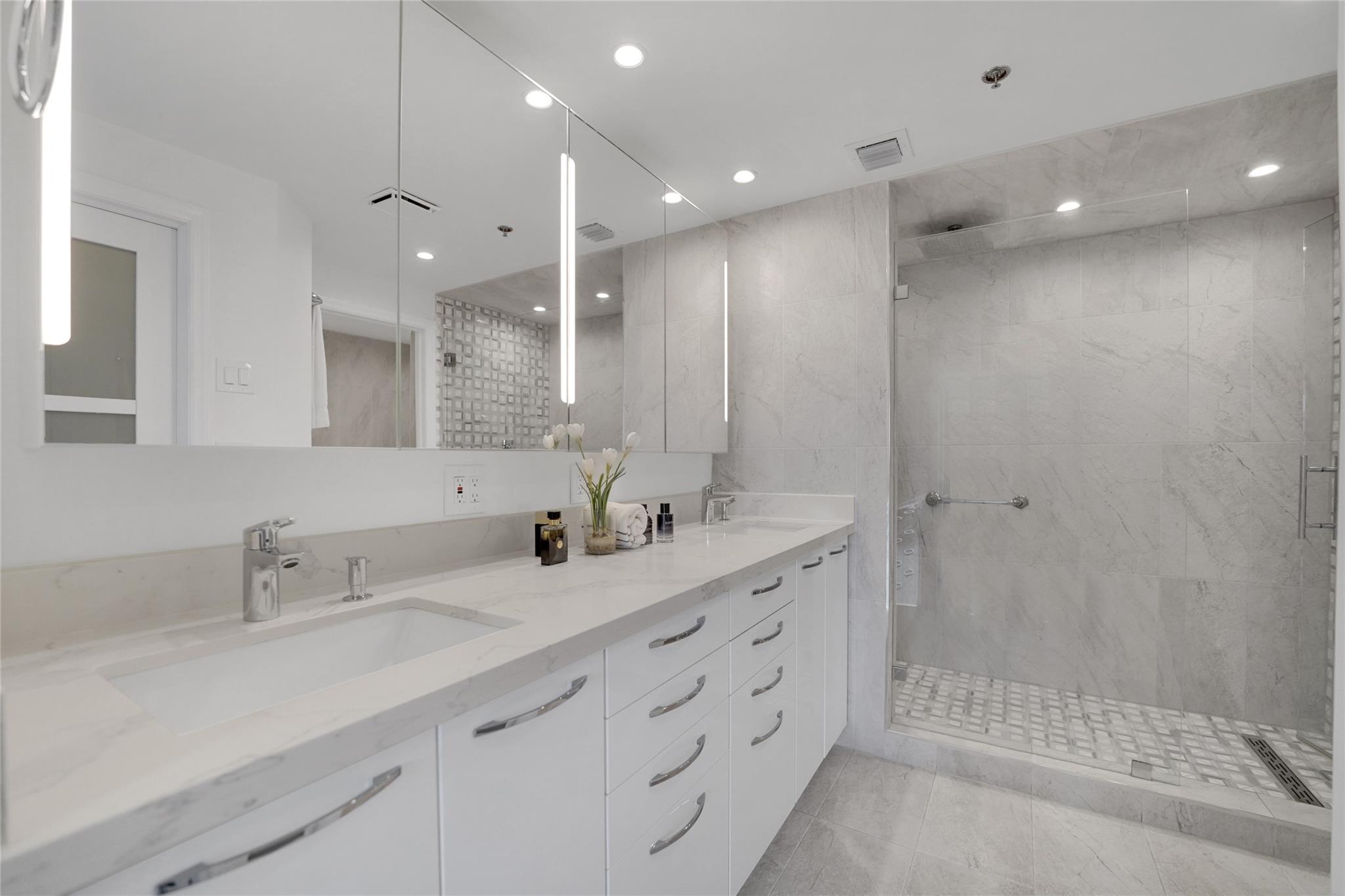 VIZCAYA at PALM AIRE - Residential