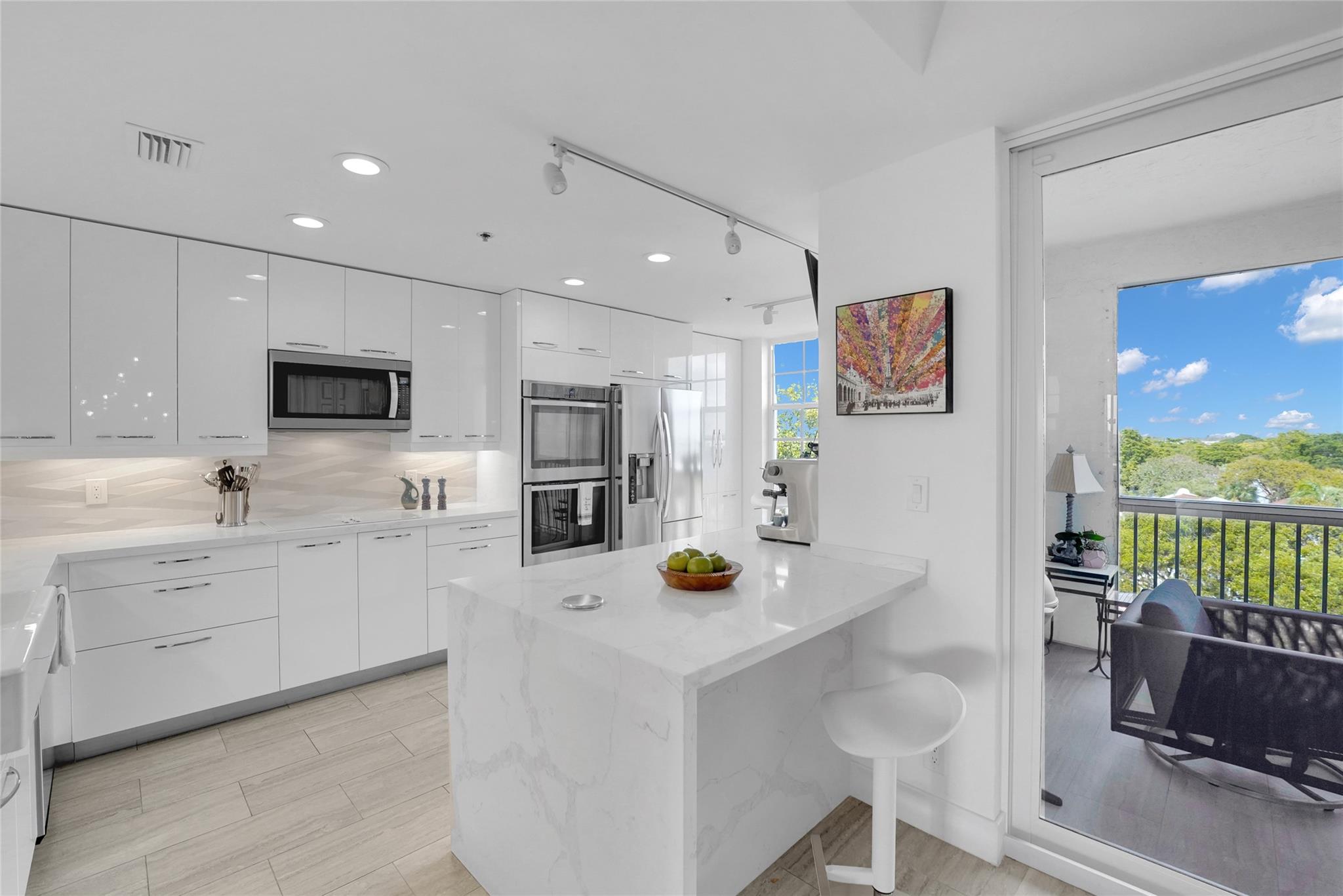 VIZCAYA at PALM AIRE - Residential