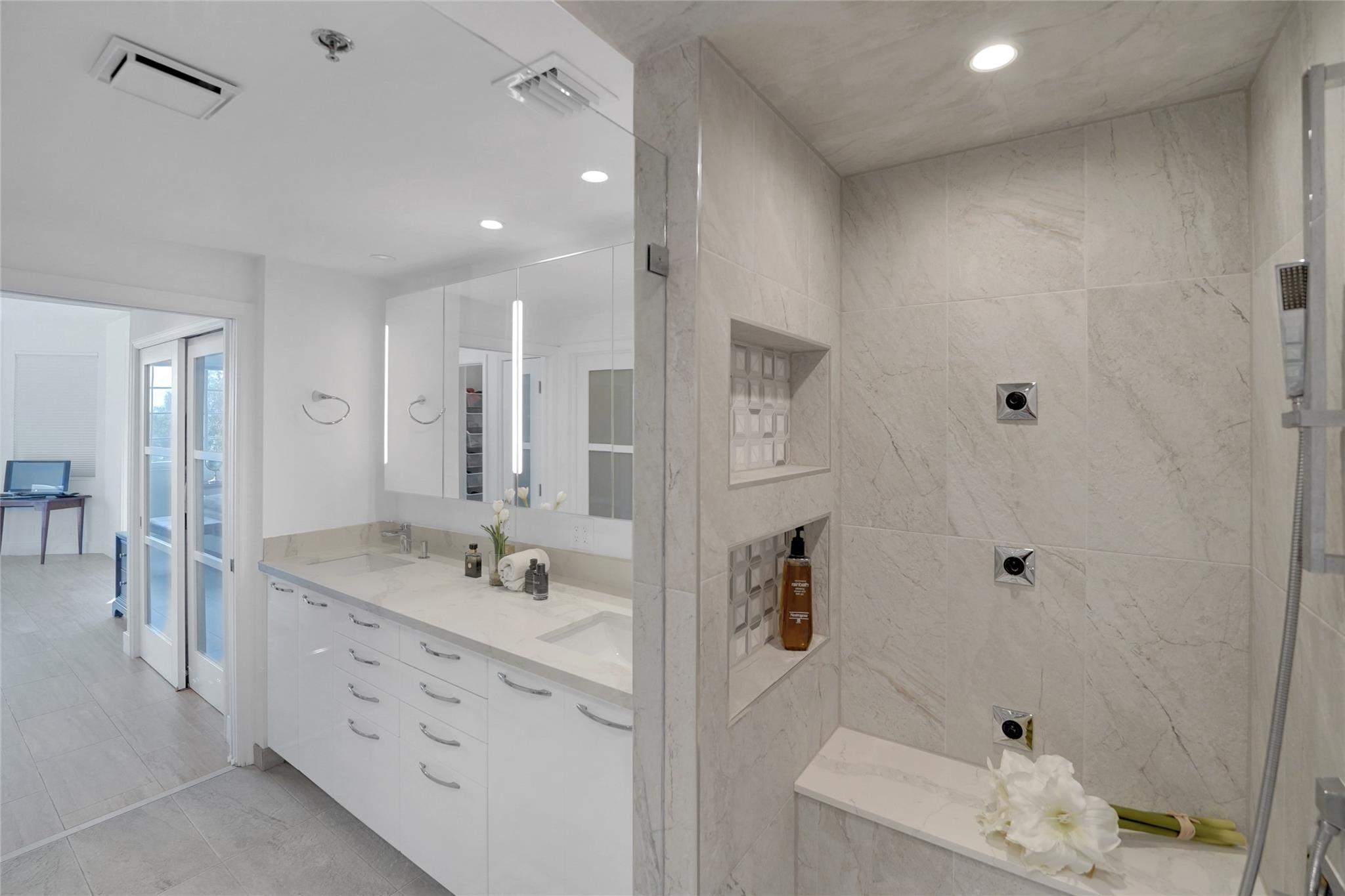 VIZCAYA at PALM AIRE - Residential