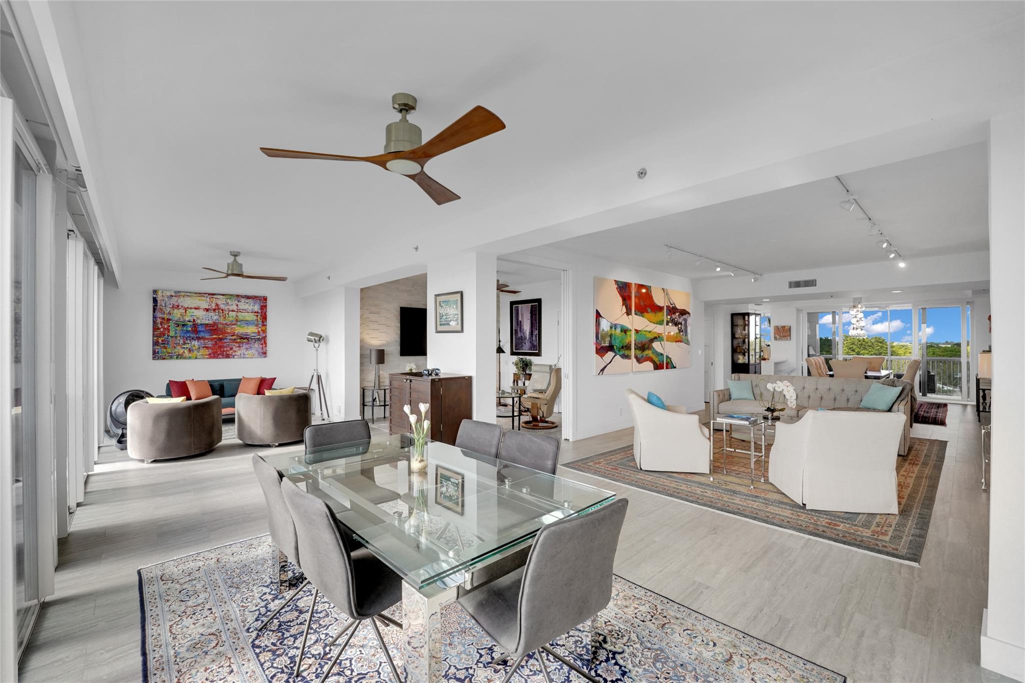 VIZCAYA at PALM AIRE - Residential