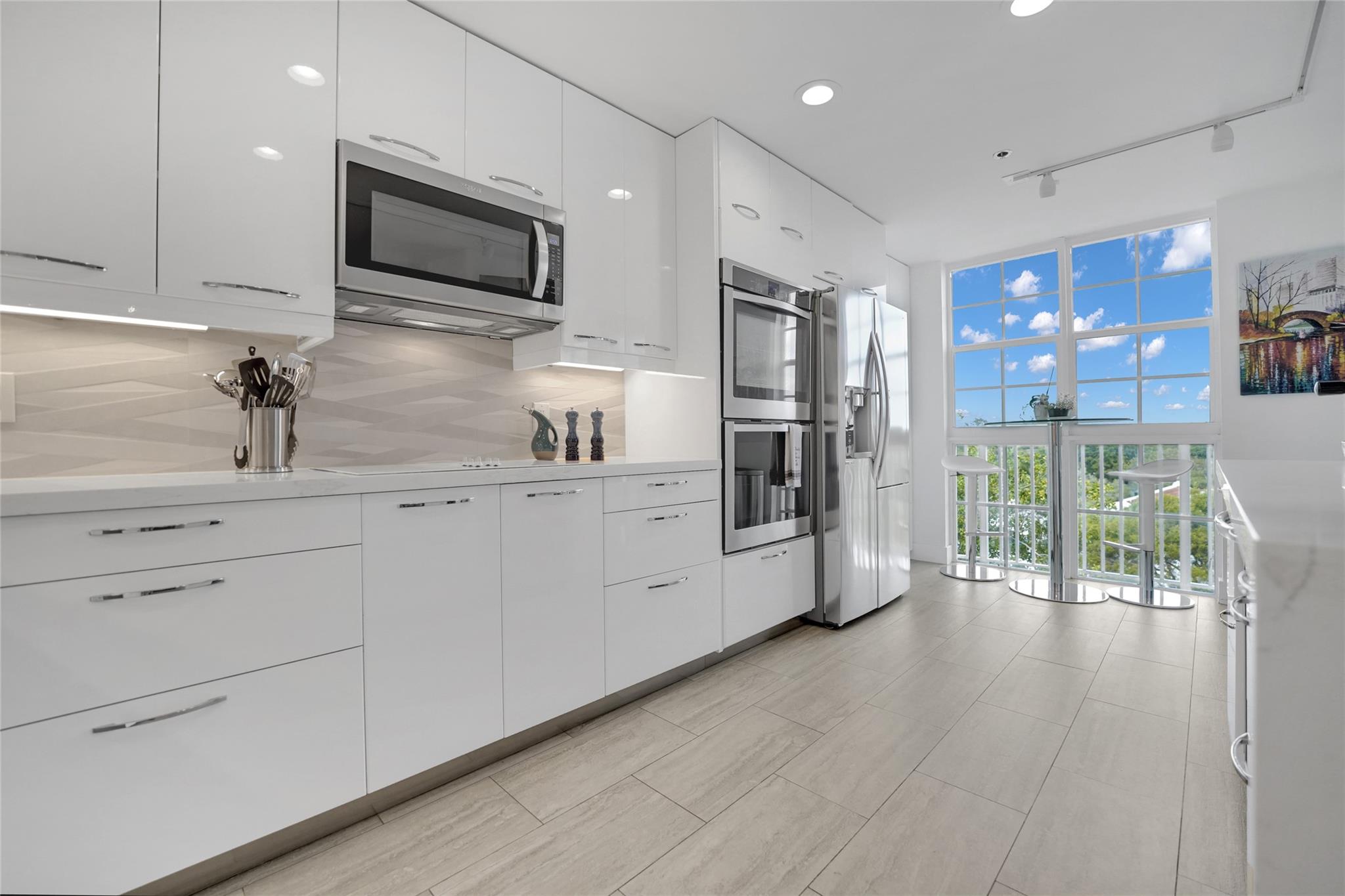 VIZCAYA at PALM AIRE - Residential