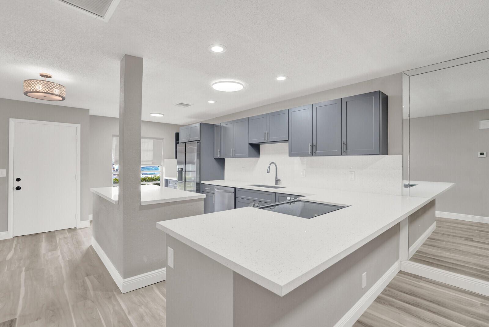 PALM GREENS I - Residential