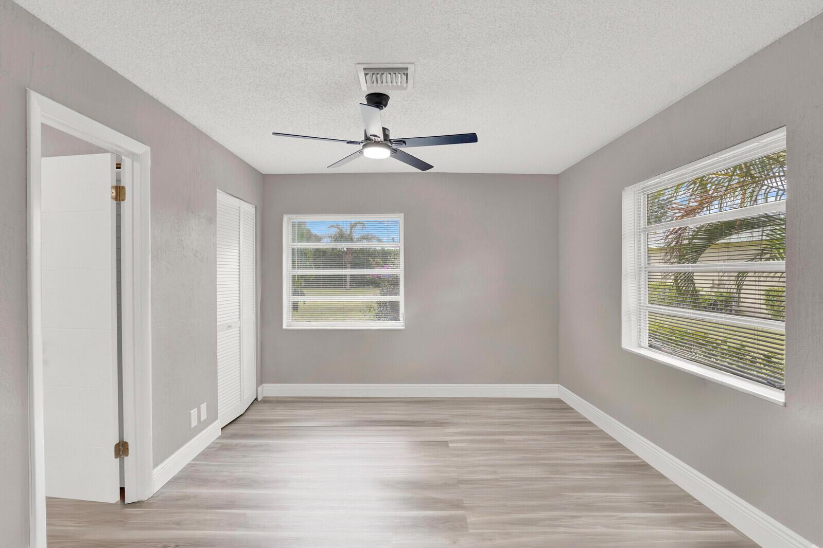 PALM GREENS I - Residential