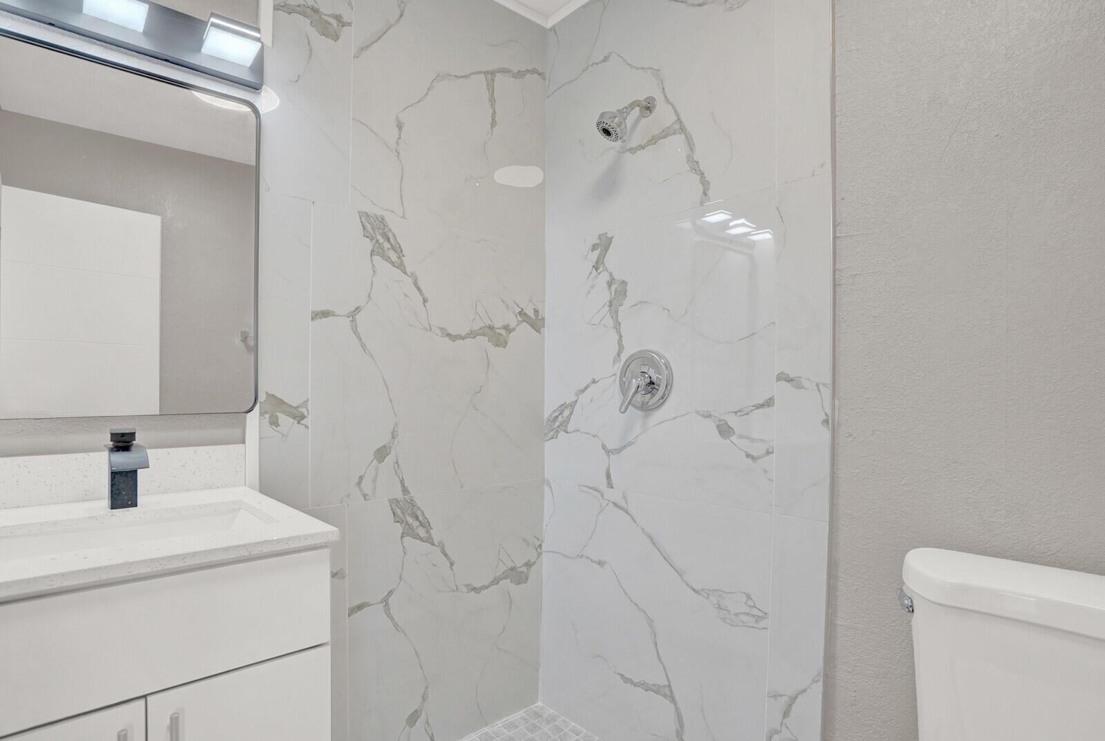 PALM GREENS I - Residential