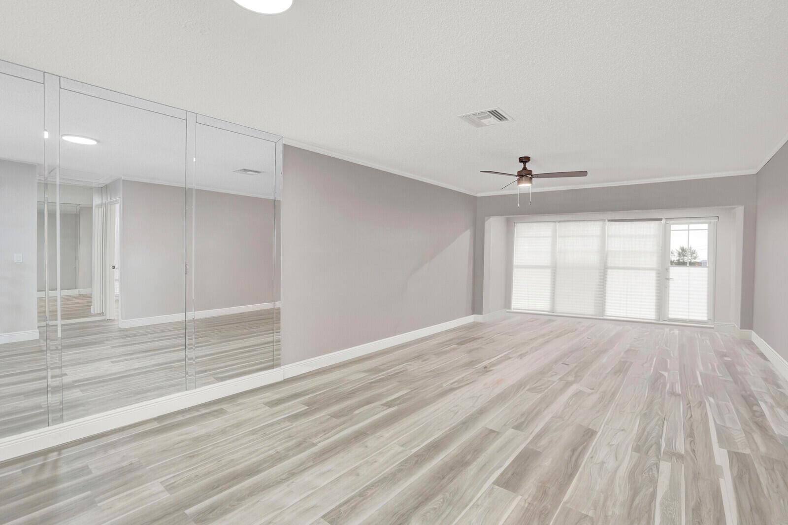 PALM GREENS I - Residential