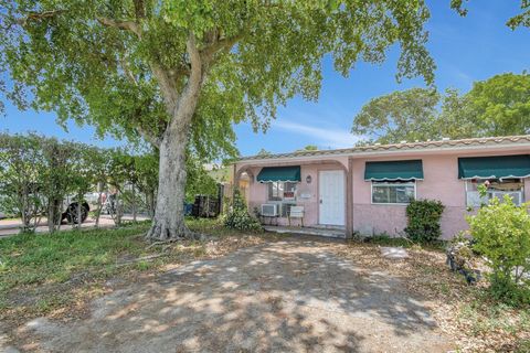 5641 NE 3rd Ave Fort Lauderdale FL 33334