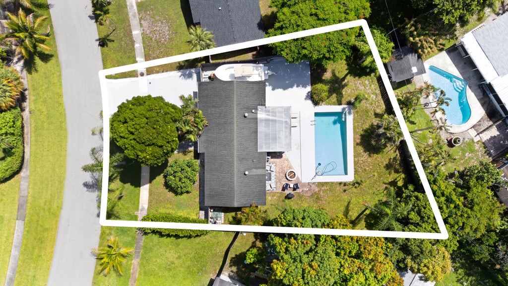 Photo of 12104 Hillman Drive, Palm Beach Gardens, FL 33410 (MLS # B26053142)