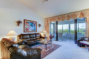 OAK HARBOUR CONDOS - Residential