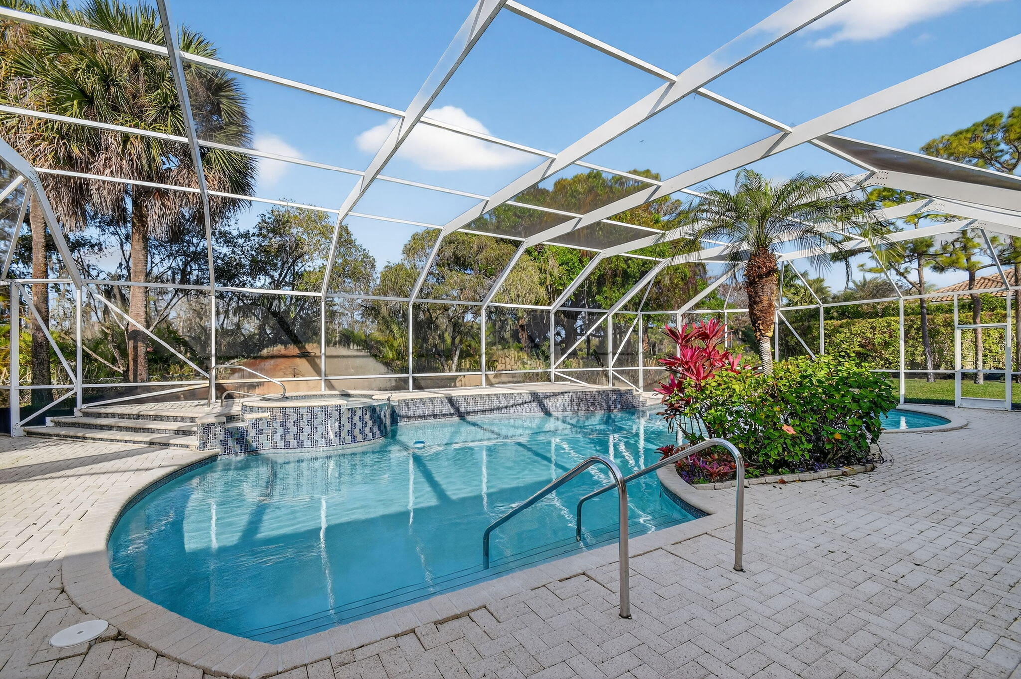 BREAKERS WEST - The Estates - Residential